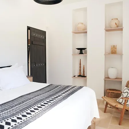 Batu Stylish 2 Bedroom