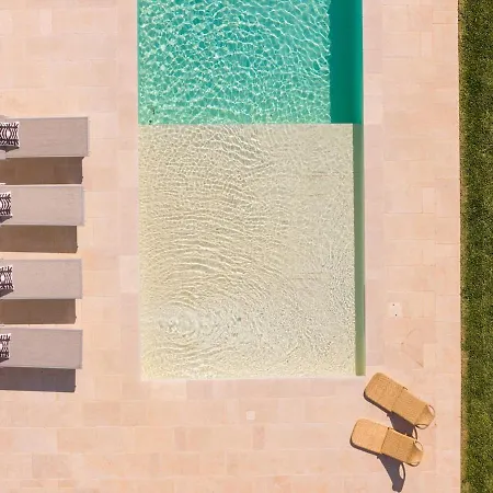 Villa Batu Stylish 2 Bedroom Cisternino
