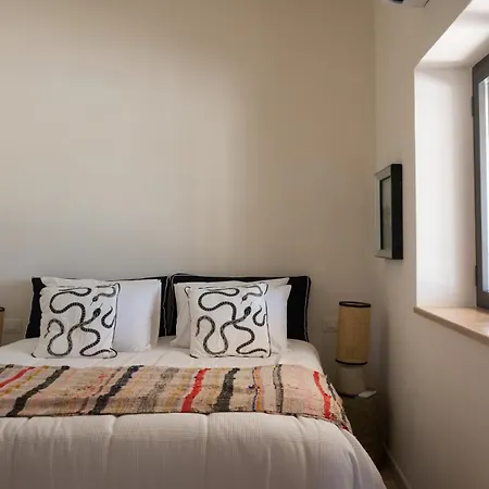 Villa Batu Stylish 2 Bedroom Cisternino